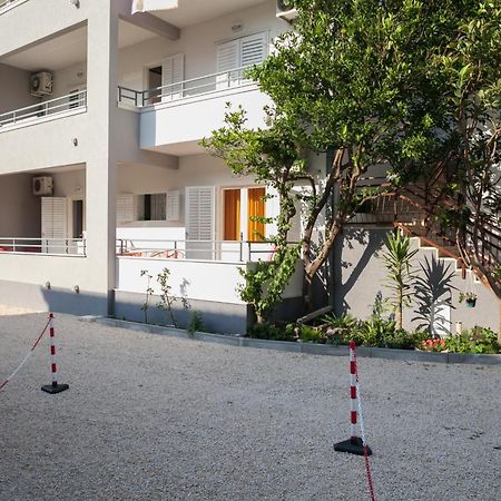 Beach Marin Makarska Exterior foto